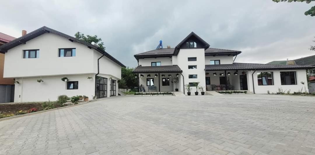 Hotel Casa Domneasca Giurgiu Zewnętrze zdjęcie